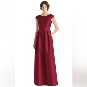 NWT Alfred Sung Cap Sleeve Fitted Bodice Satin Gown Size 4